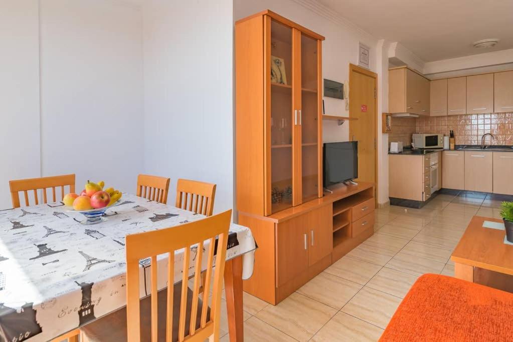 2B Apartamento Atlantico Apartment Vecindario  Bagian luar foto